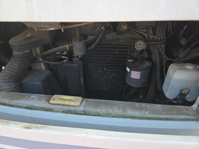 Photo 7 from auction – 1996 TROP MOTORHOME with VIN 3FCMF53G0VJA01337