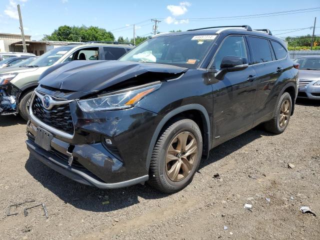 TOYOTA HIGHLANDER 2022 with VIN 5TDABRCH0NS543387 - Photo from auction