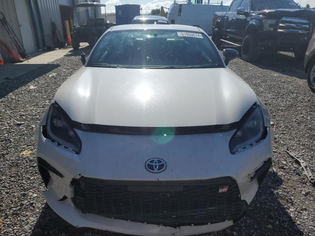 Photo 5 from auction – 2023 TOYOTA GR 86 with VIN JF1ZNBB15P9760379