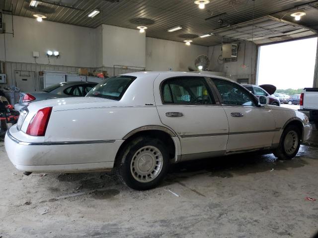 Photo 3 from auction – 2000 LINCOLN TOWN CAR E with VIN 1LNHM81W8YY811479