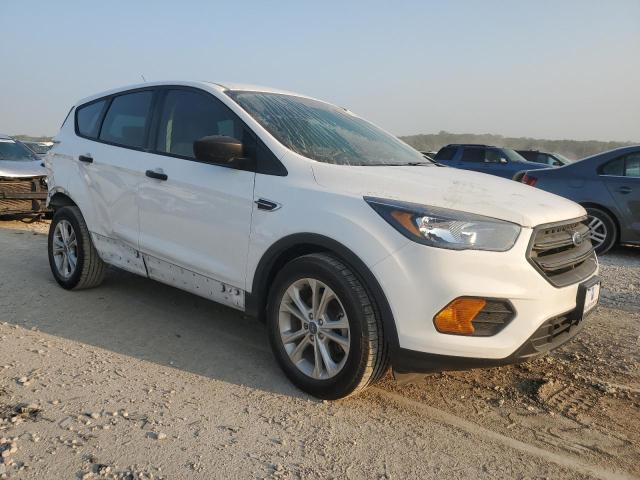 Photo 4 from auction – 2019 FORD ESCAPE S with VIN 1FMCU0F73KUB02423