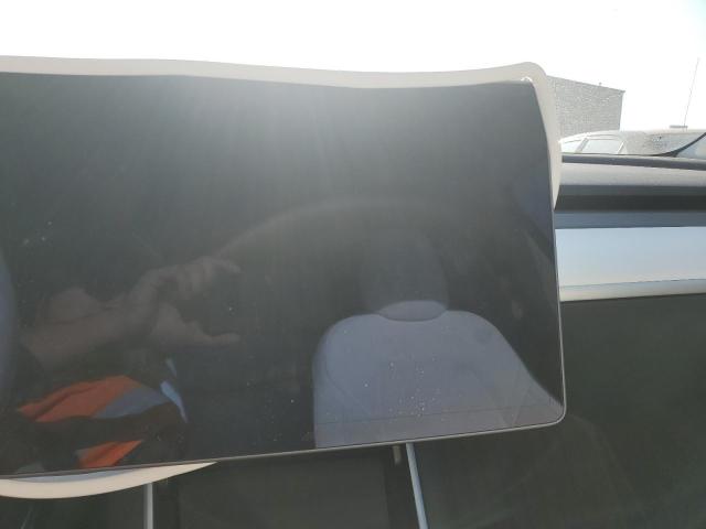 Photo 9 from auction – 2021 TESLA MODEL Y with VIN 5YJYGDEE3MF075535