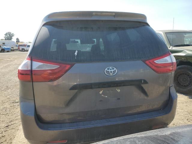 Photo 6 from auction – 2017 TOYOTA SIENNA with VIN 5TDZZ3DC1HS818977