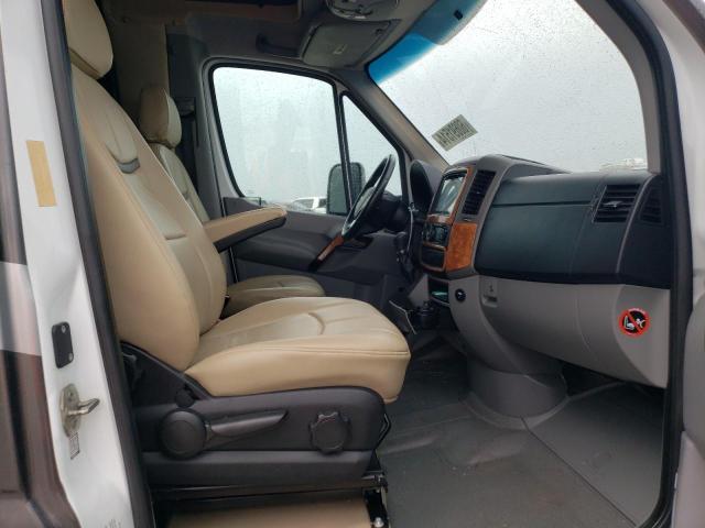 Photo 5 from auction – 2017 MERCEDES-BENZ SPRINTER 3 with VIN WDAPF4CC4H9715254