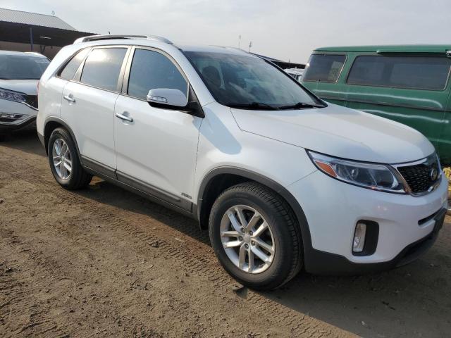 Photo 4 from auction – 2015 KIA SORENTO LX with VIN 5XYKTCA66FG553856