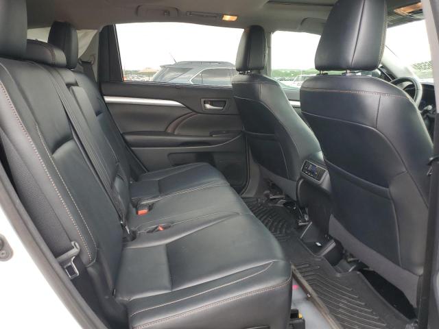 Photo 10 from auction – 2018 TOYOTA HIGHLANDER with VIN 5TDKZRFH7JS283690