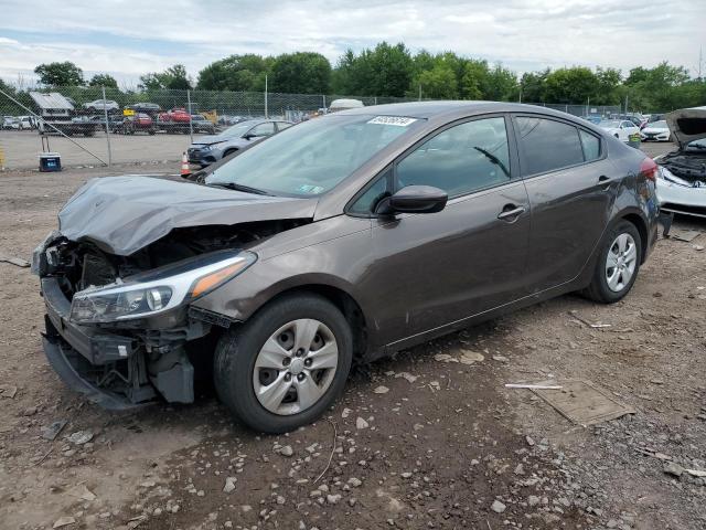 KIA FORTE LX 2017 con VIN 3KPFK4A74HE157752 - Foto de la subasta