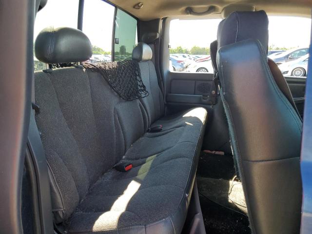 Photo 10 from auction – 2000 CHEVROLET SILVERADO with VIN 1GCEK19T0YE415210