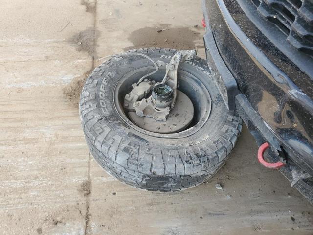 Photo 12 from auction – 2019 CHEVROLET SILVERADO with VIN 1GCPYCEF4KZ365642