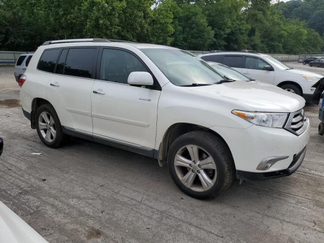 Photo 4 from auction – 2013 TOYOTA HIGHLANDER with VIN 5TDDK3EHXDS180778
