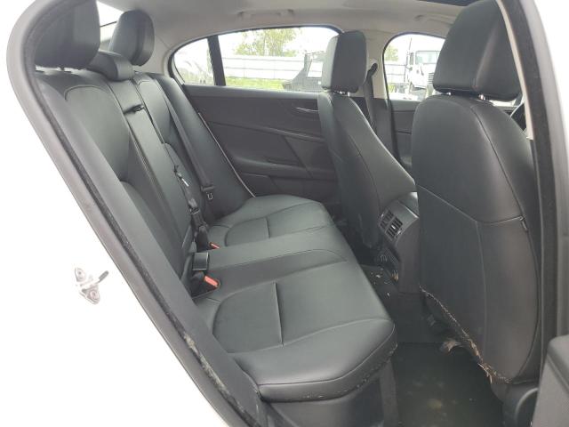 Photo 10 from auction – 2018 JAGUAR XE with VIN SAJAR4FX8JCP37048