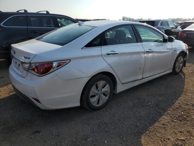 Photo 3 from auction – 2013 HYUNDAI SONATA HYB with VIN KMHEC4A41DA078692