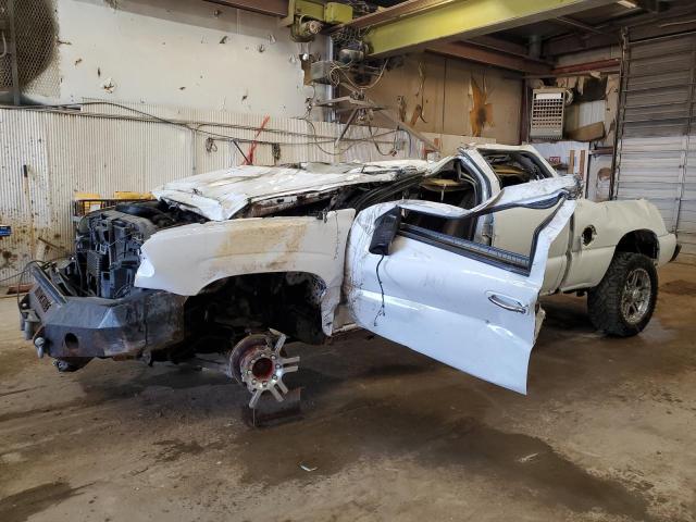 CHEVROLET SILVERADO 2005 with VIN 1GCHK23205F906885 - Photo from auction