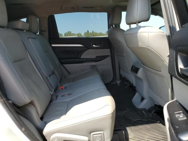 Photo 11 from auction – 2019 TOYOTA HIGHLANDER with VIN 5TDJGRFH2KS067992