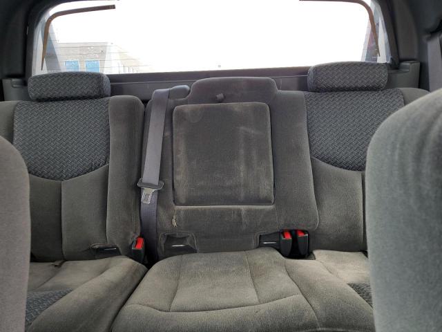 Photo 10 from auction – 2004 CHEVROLET AVALANCHE with VIN 3GNEK12T04G310672