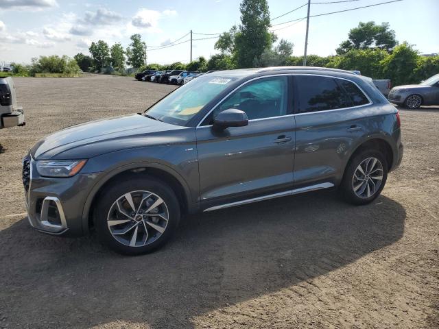 AUDI Q5 PREMIUM 2022 with VIN WA1EAAFYXN2085439 - Photo from auction