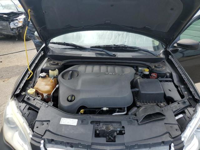 Photo 11 from auction – 2014 CHRYSLER 200 with VIN 1C3CCBAG8EN103712