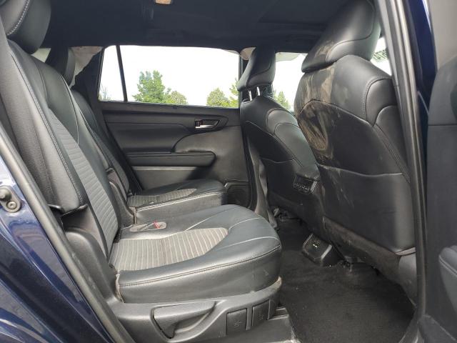 Photo 11 from auction – 2021 TOYOTA HIGHLANDER with VIN 5TDJZRBH1MS111242