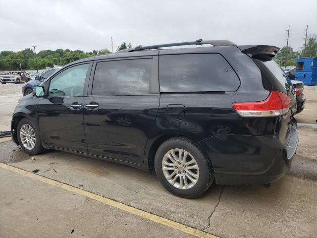 Photo 2 from auction – 2013 TOYOTA SIENNA XLE with VIN 5TDYK3DC8DS298674