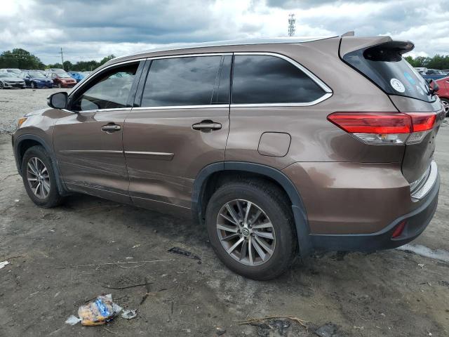 Photo 2 from auction – 2018 TOYOTA HIGHLANDER with VIN 5TDJZRFH6JS868546