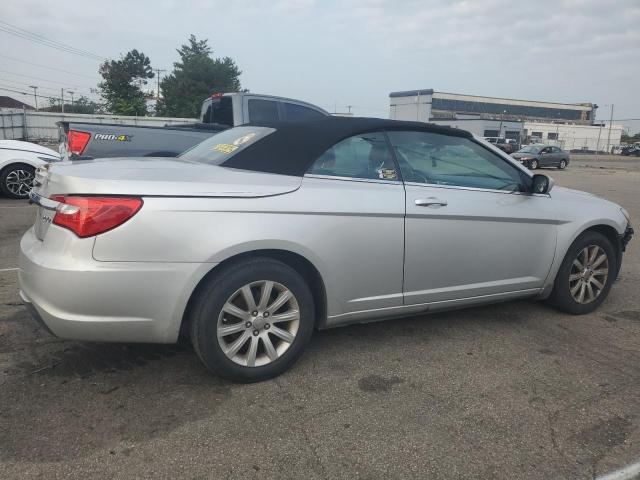 Photo 3 from auction – 2012 CHRYSLER 200 TOURIN with VIN 1C3BCBEB5CN119020