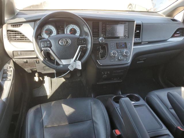 Photo 8 from auction – 2018 TOYOTA SIENNA SE with VIN 5TDXZ3DC3JS912761