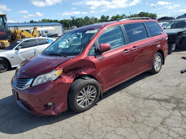 Photo 1 from auction – 2011 TOYOTA SIENNA XLE with VIN 5TDYK3DC7BS076835