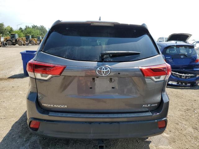 Foto 6 de la subasta – 2017 TOYOTA HIGHLANDER con VIN 5TDJZRFH0HS364553