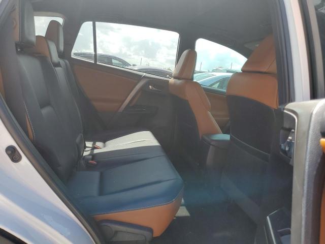 Photo 11 from auction – 2016 TOYOTA RAV4 SE with VIN 2T3NFREVXGW260800
