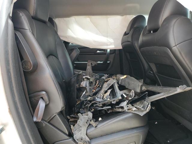 Photo 11 from auction – 2016 CHEVROLET TRAVERSE L with VIN 1GNKRHKD8GJ173533