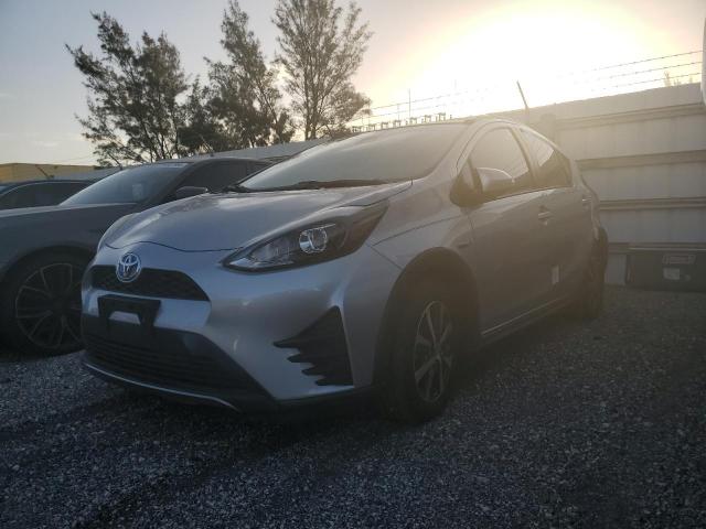 TOYOTA PRIUS C 2018 with VIN JTDKDTB33J1619029 - Photo from auction