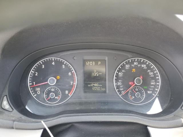 Photo 9 from auction – 2013 VOLKSWAGEN PASSAT S with VIN 1VWAP7A38DC143426