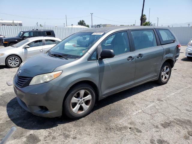 TOYOTA SIENNA BAS 2011 с VIN 5TDKA3DC8BS005376 - Снимка от търг