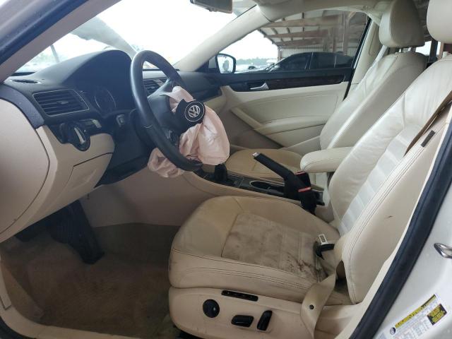 Photo 7 from auction – 2015 VOLKSWAGEN PASSAT SEL with VIN 1VWCV7A37FC096956