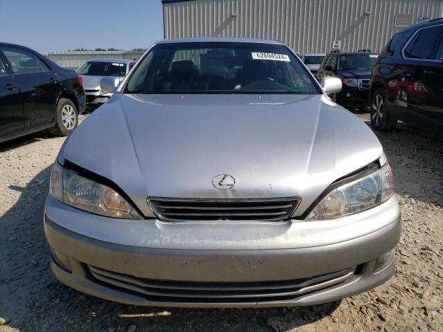 Photo 5 from auction – 2000 LEXUS ES 300 with VIN JT8BF28G1Y0256128