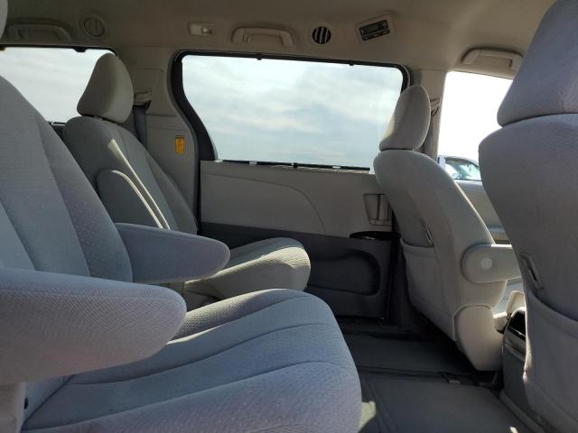 Photo 11 from auction – 2014 TOYOTA SIENNA LE with VIN 5TDJK3DC3ES093802