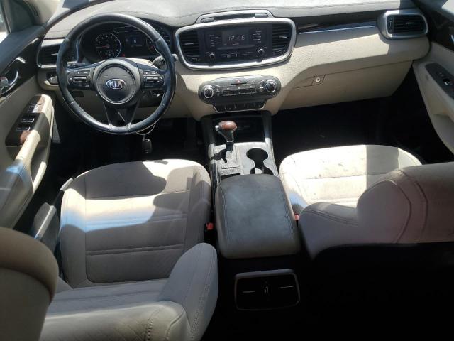 Photo 8 from auction – 2016 KIA SORENTO LX with VIN 5XYPG4A37GG013780