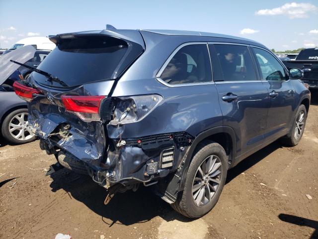 Photo 3 from auction – 2017 TOYOTA HIGHLANDER with VIN 5TDJZRFH5HS425282