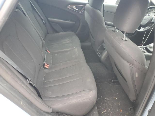 Photo 10 from auction – 2015 CHRYSLER 200 LIMITE with VIN 1C3CCCAB9FN745013