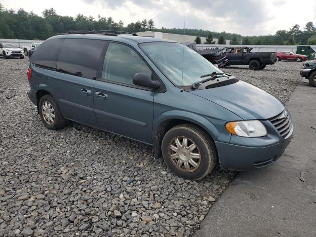 Photo 4 from auction – 2005 CHRYSLER TOWN & COU with VIN 1C4GP45RX5B331527