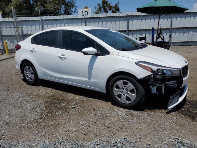 Photo 4 from auction – 2017 KIA FORTE LX with VIN 3KPFK4A75HE011893