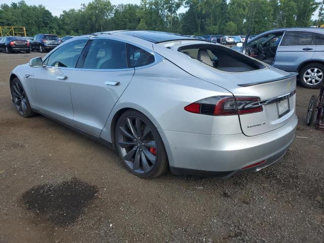 Photo 2 from auction – 2015 TESLA MODEL S P8 with VIN 5YJSA1H41FF083001