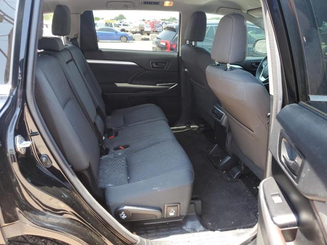 Photo 11 from auction – 2018 TOYOTA HIGHLANDER with VIN 5TDZARFH9JS038430