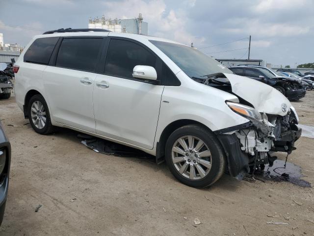 Photo 4 from auction – 2017 TOYOTA SIENNA XLE with VIN 5TDDZ3DC2HS178465