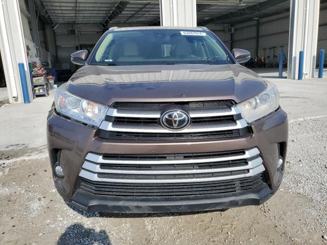 Photo 5 from auction – 2018 TOYOTA HIGHLANDER with VIN 5TDJZRFH9JS870730