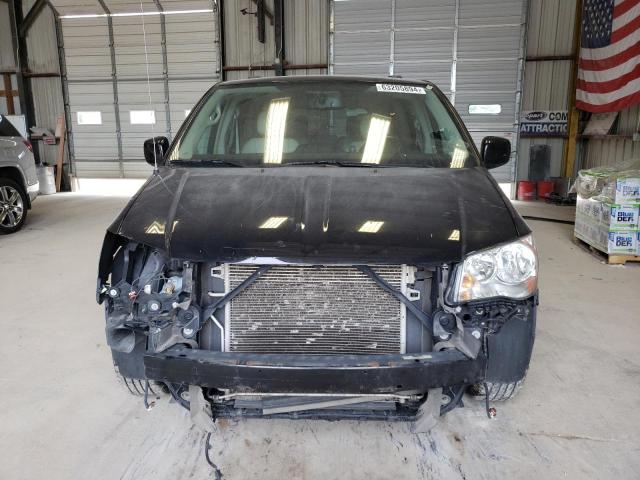 Photo 5 from auction – 2015 CHRYSLER TOWN & COU with VIN 2C4RC1BG4FR695211
