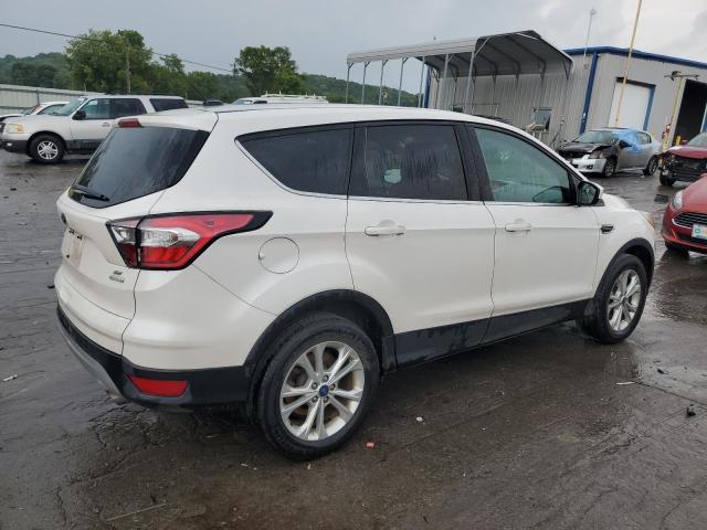 Photo 3 from auction – 2017 FORD ESCAPE SE with VIN 1FMCU0GD6HUD08915