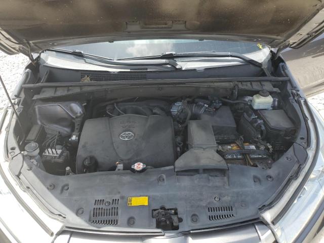Photo 11 from auction – 2017 TOYOTA HIGHLANDER with VIN 5TDZZRFH2HS230405