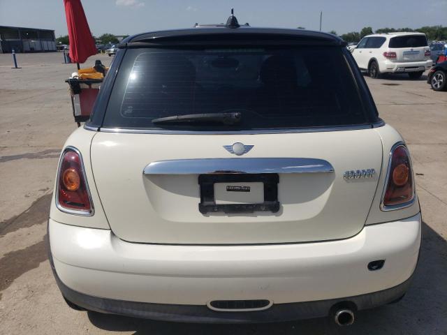 Photo 6 from auction – 2008 MINI COOPER with VIN WMWMF335X8TT67519