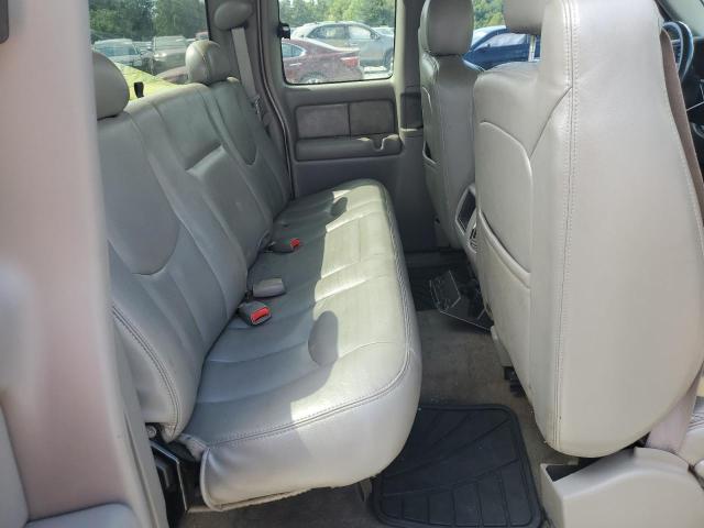 Photo 10 from auction – 2003 CHEVROLET SILVERADO with VIN 2GCEK19T731215001